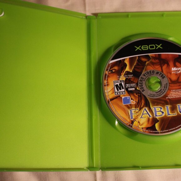XBOX Fable - Picture 2 of 4